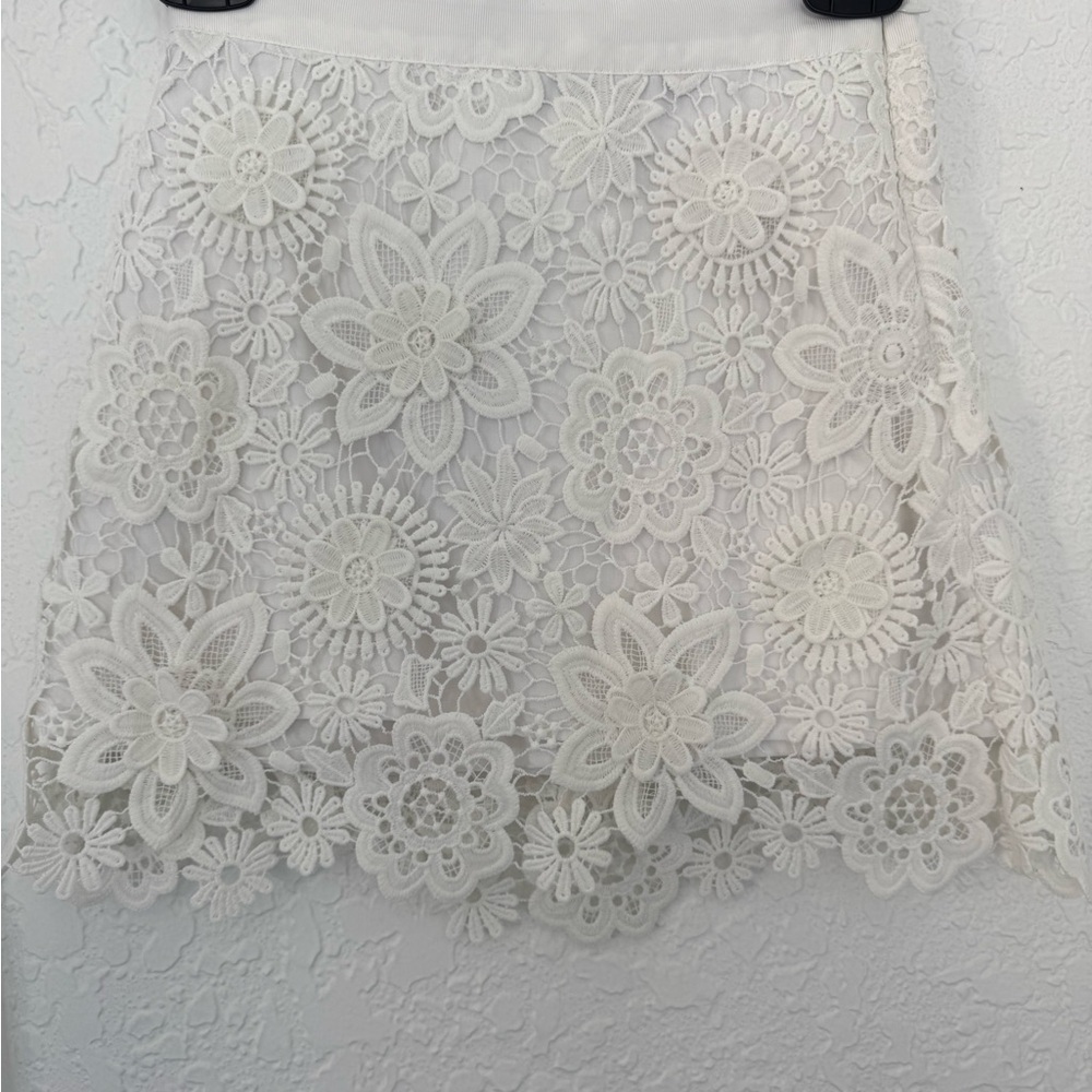 Topshop PETITE White Floral Lace Mini Skirt